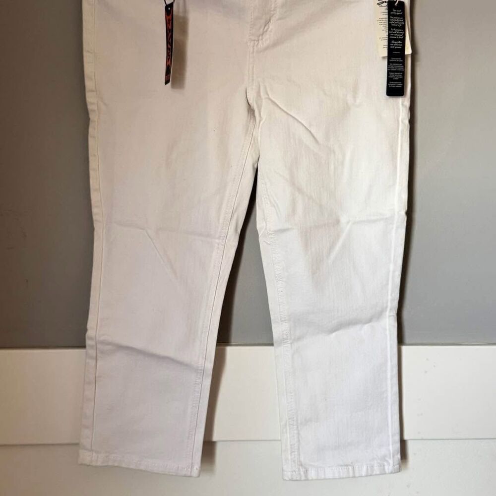 Seven 7 NWT Capris White